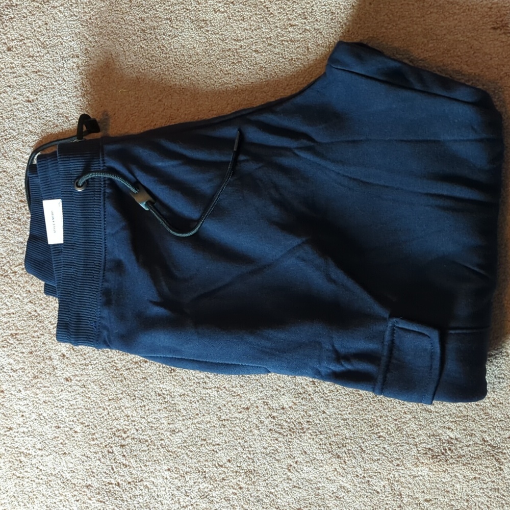 Navy Jogger Pants. Ascend Super Soft Jogger Men's XXL.  Navy. SALE FITS MORE  XL